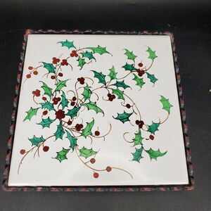 Vintage Hand Painted Holly Berry Ceramic Tile Trivet w Metal Stand 6x6